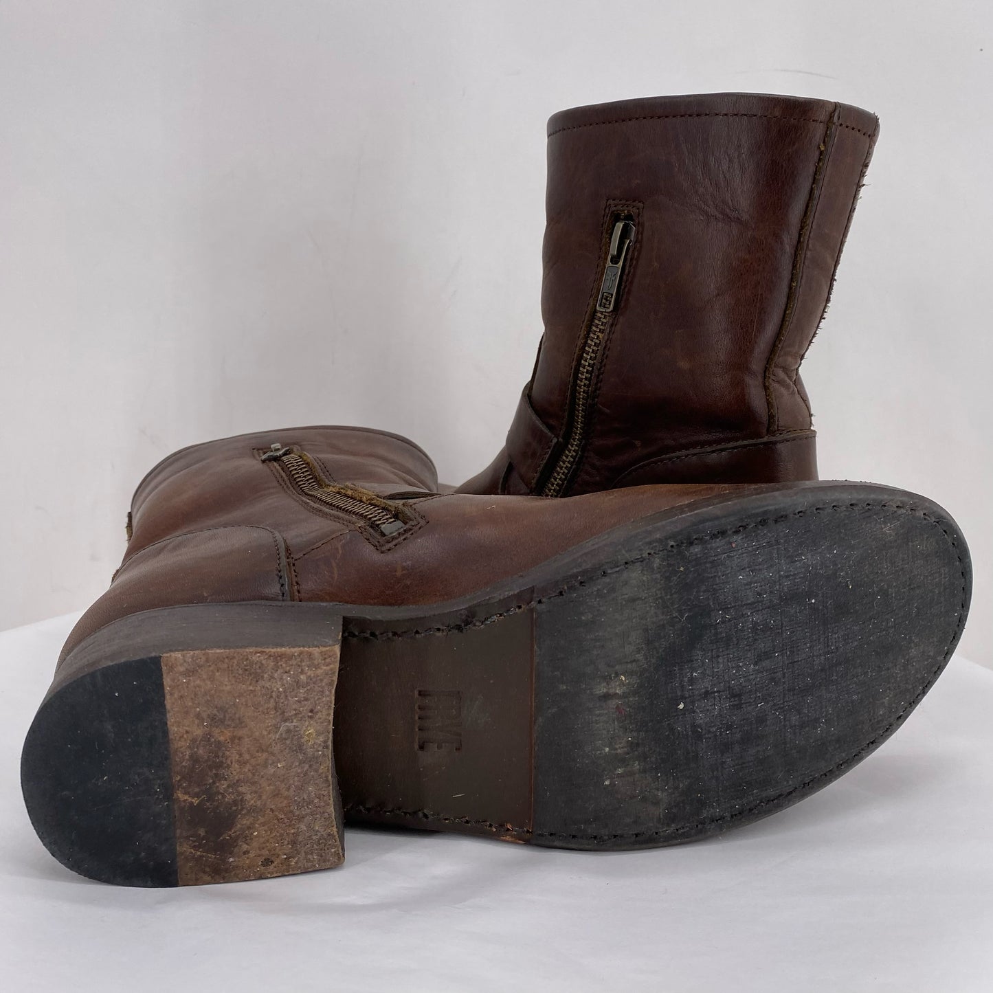 BROWN W Shoe Size 8 FRYE Boots