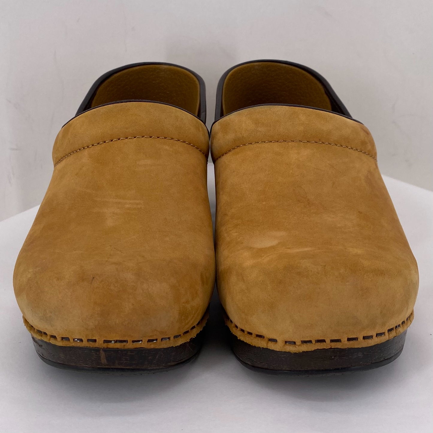 Camel W Shoe Size 39 DANSKO Clog
