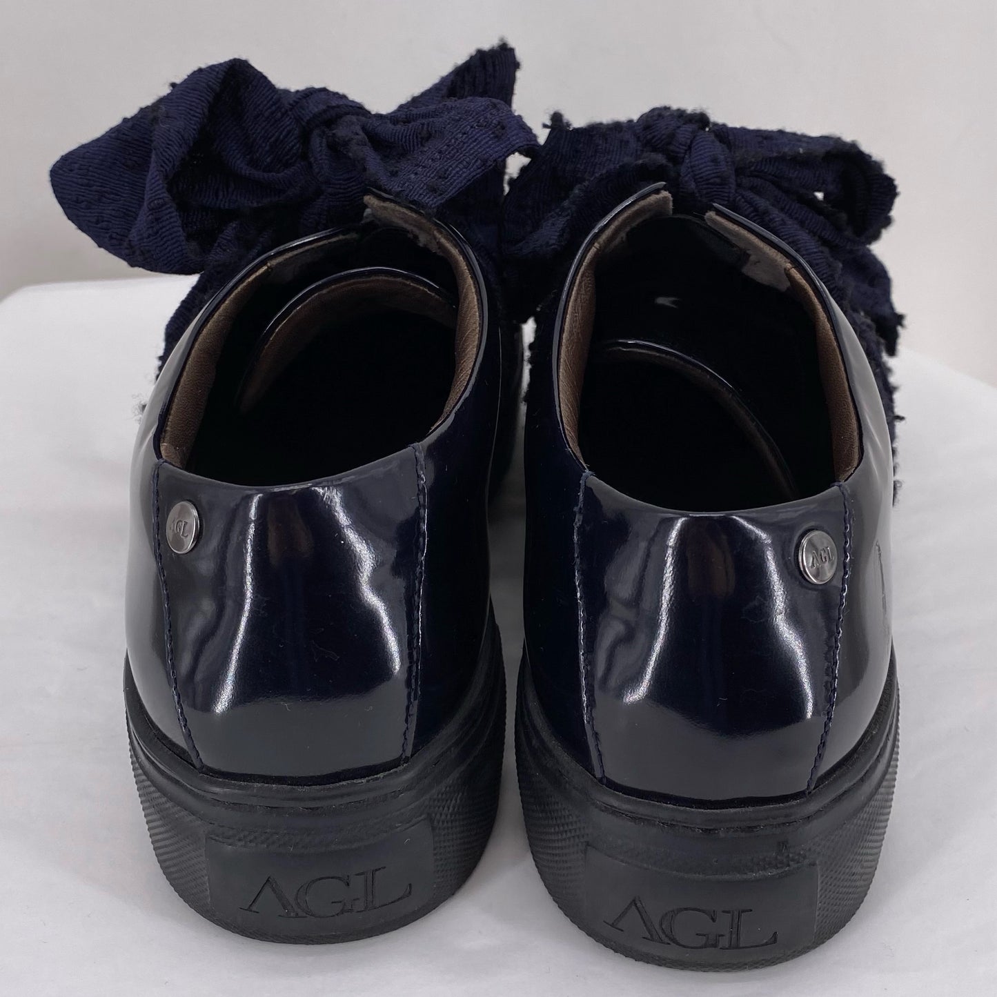 Black W Shoe Size 8 AGL Flats