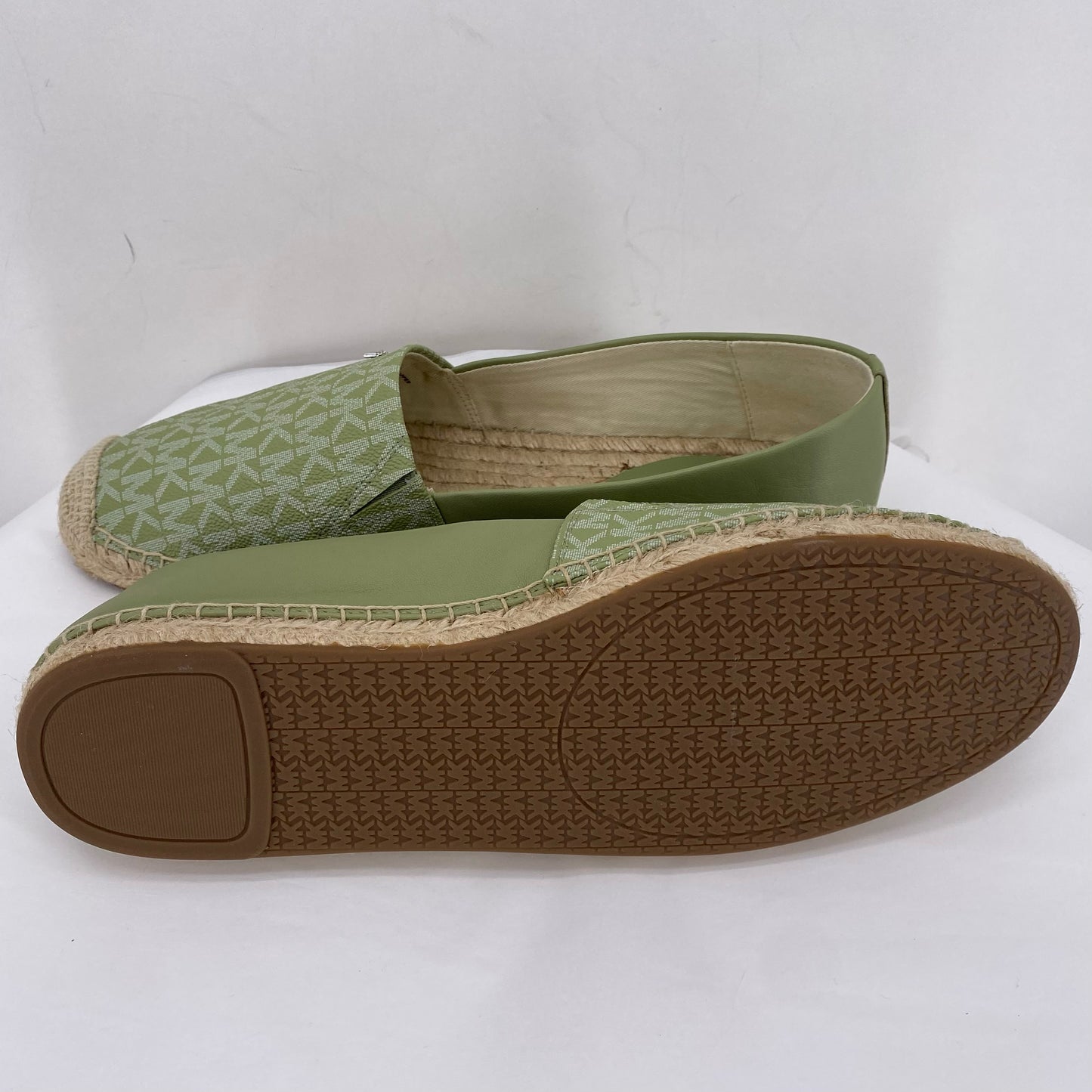 Sage. W Shoe Size 10 MICHAEL KORS Flats