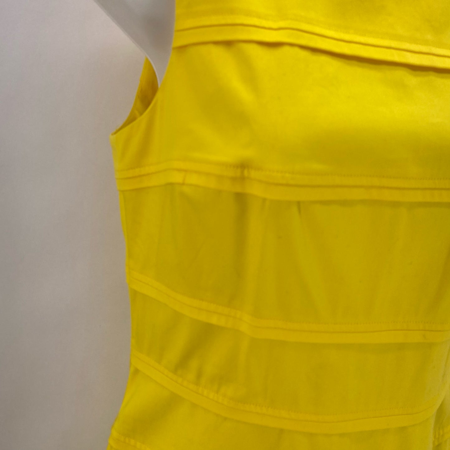 Size 4 CALVIN KLEIN Dress