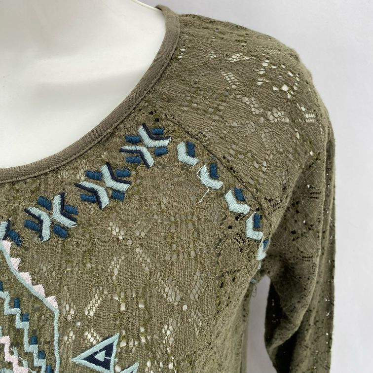 Size S FREE PEOPLE AZTEC Shirt
