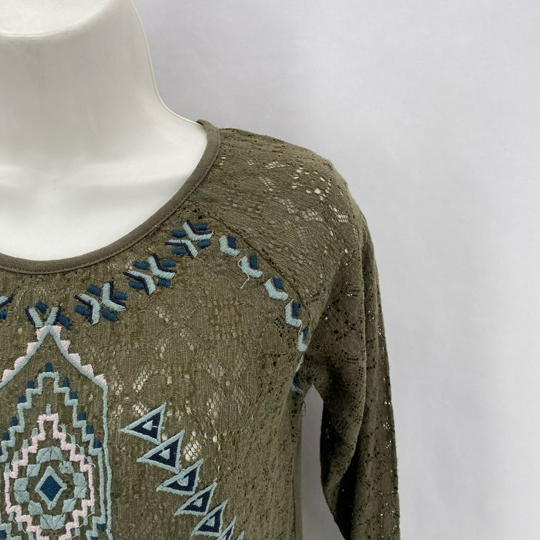 Size S FREE PEOPLE AZTEC Shirt
