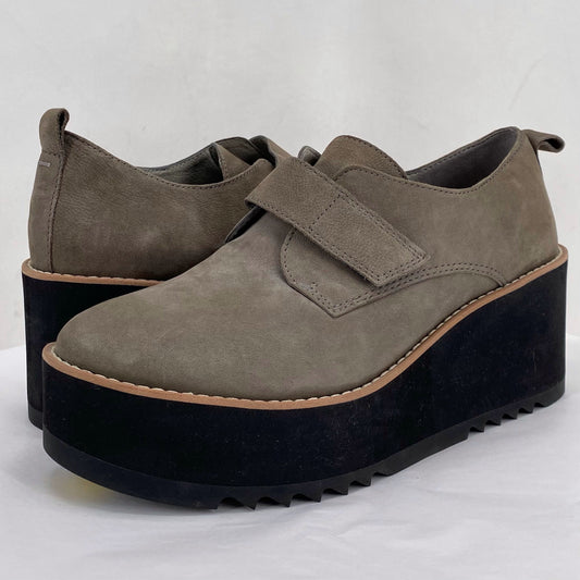 Gray W Shoe Size 7 EILEEN FISHER Flats