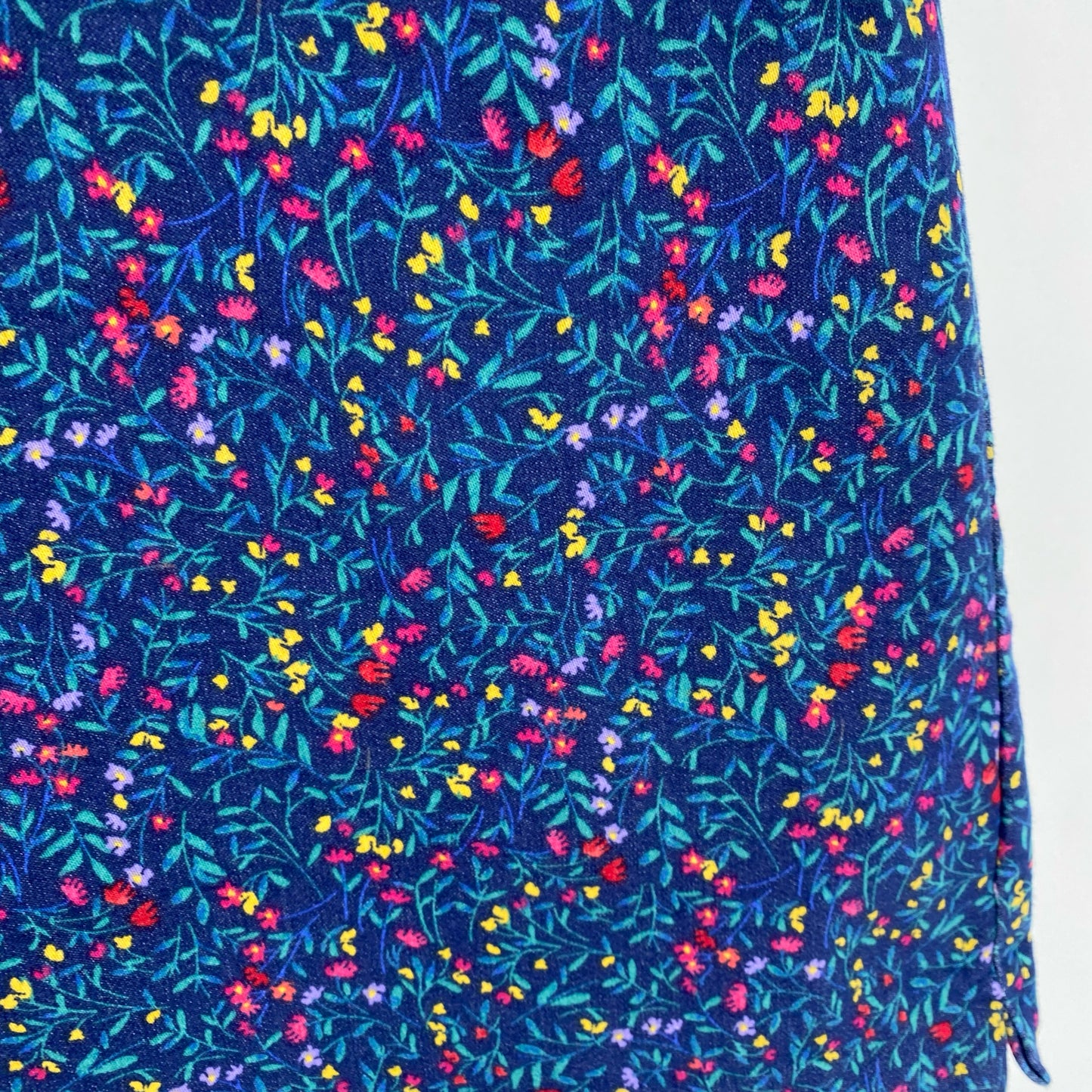 Size 12 CROFT & BARROW FLOWERS Skirt