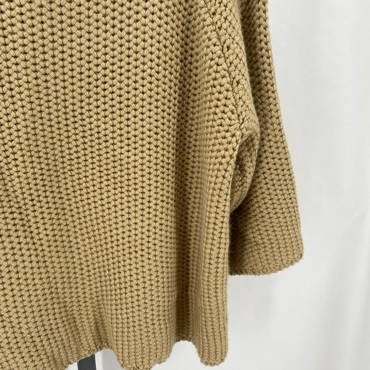 Size 3 CHICO'S Cardigan