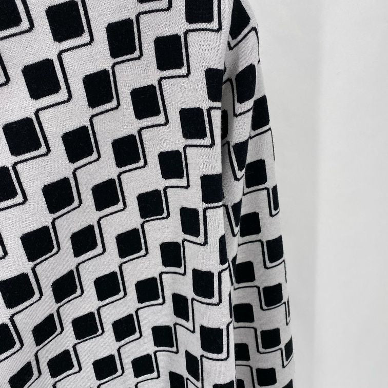 Size XL ST. JOHN SQUARES Sweater