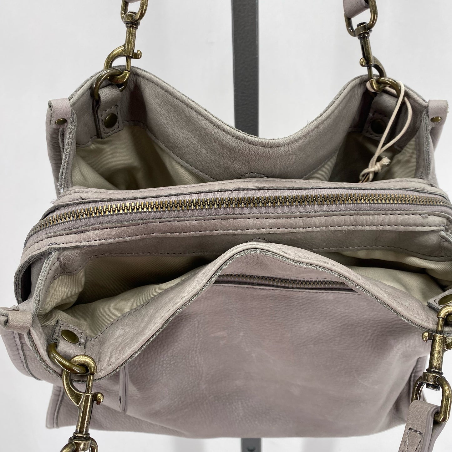 Gray AMERICAN LEATHER COMPANY Leather Satchel