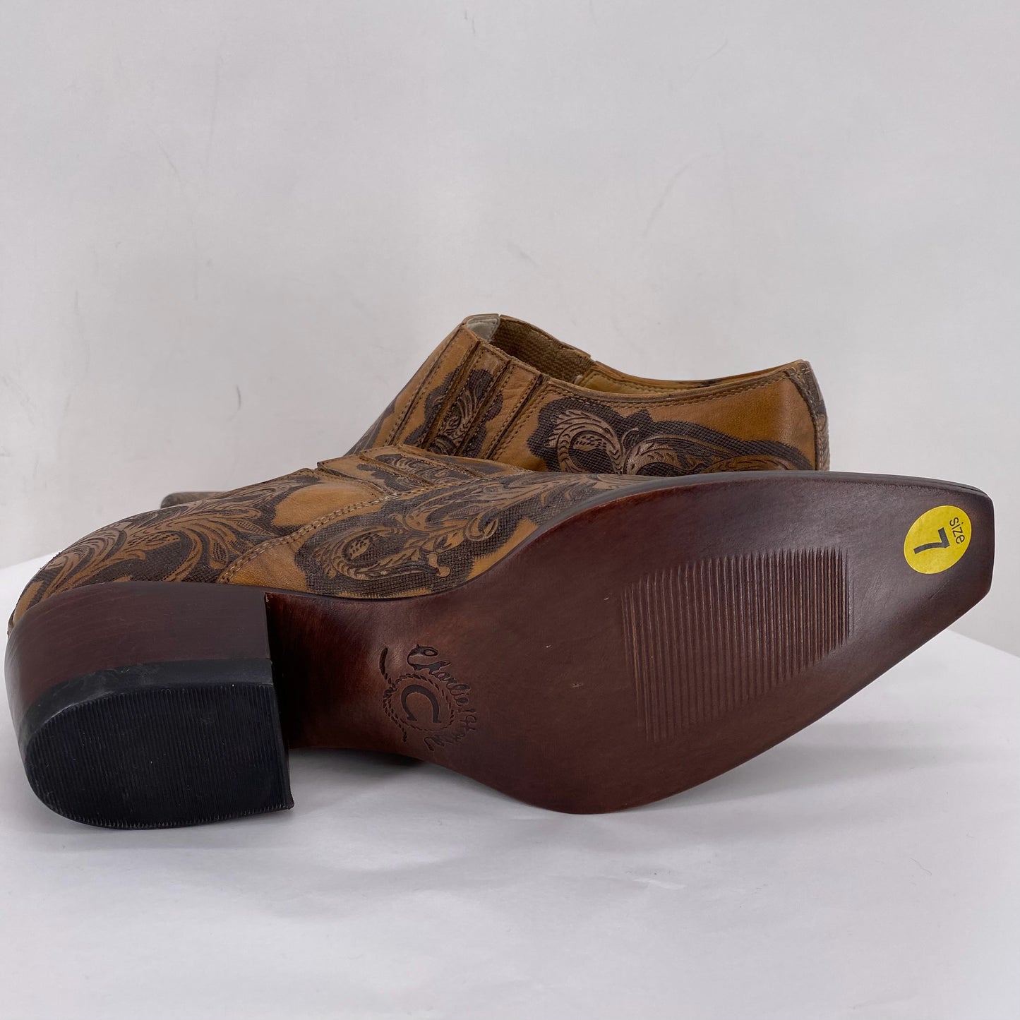 Camel W Shoe Size 7 CHARLIE HORSE shooties/booties