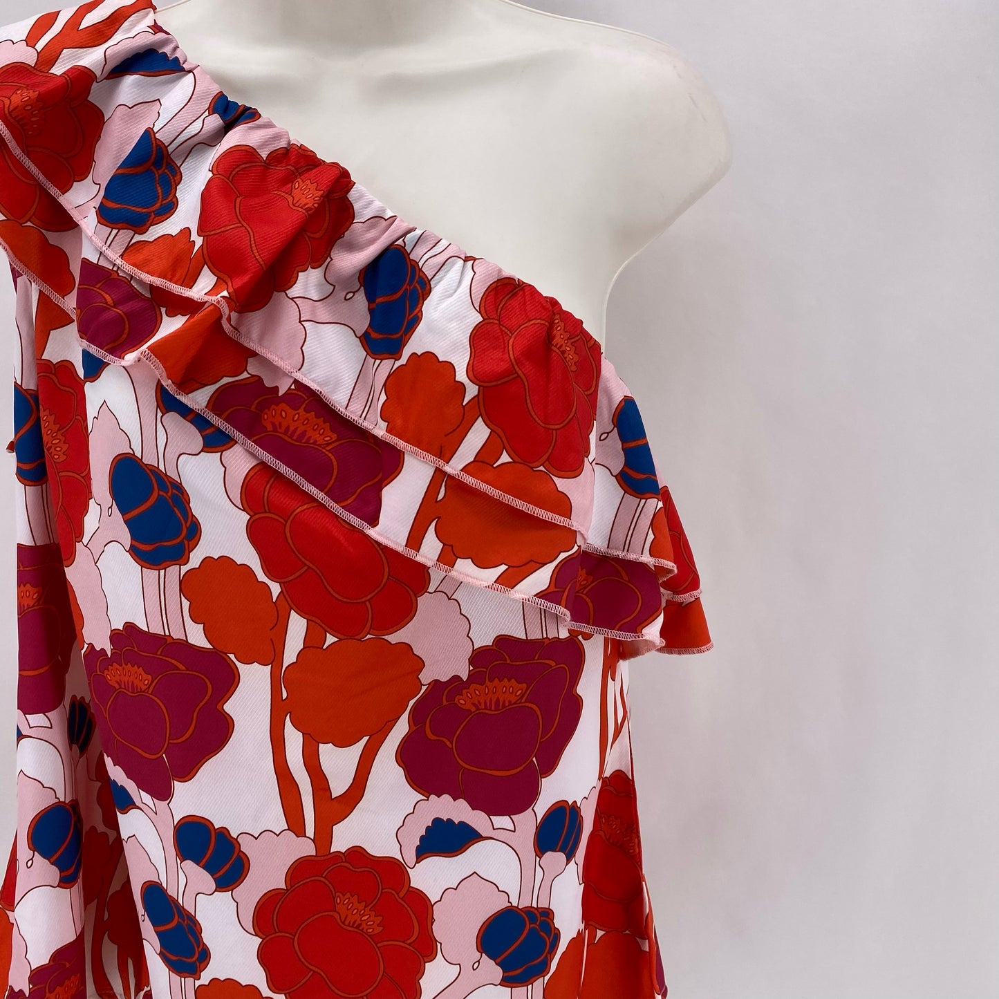 Size M FLOWERS Shirt