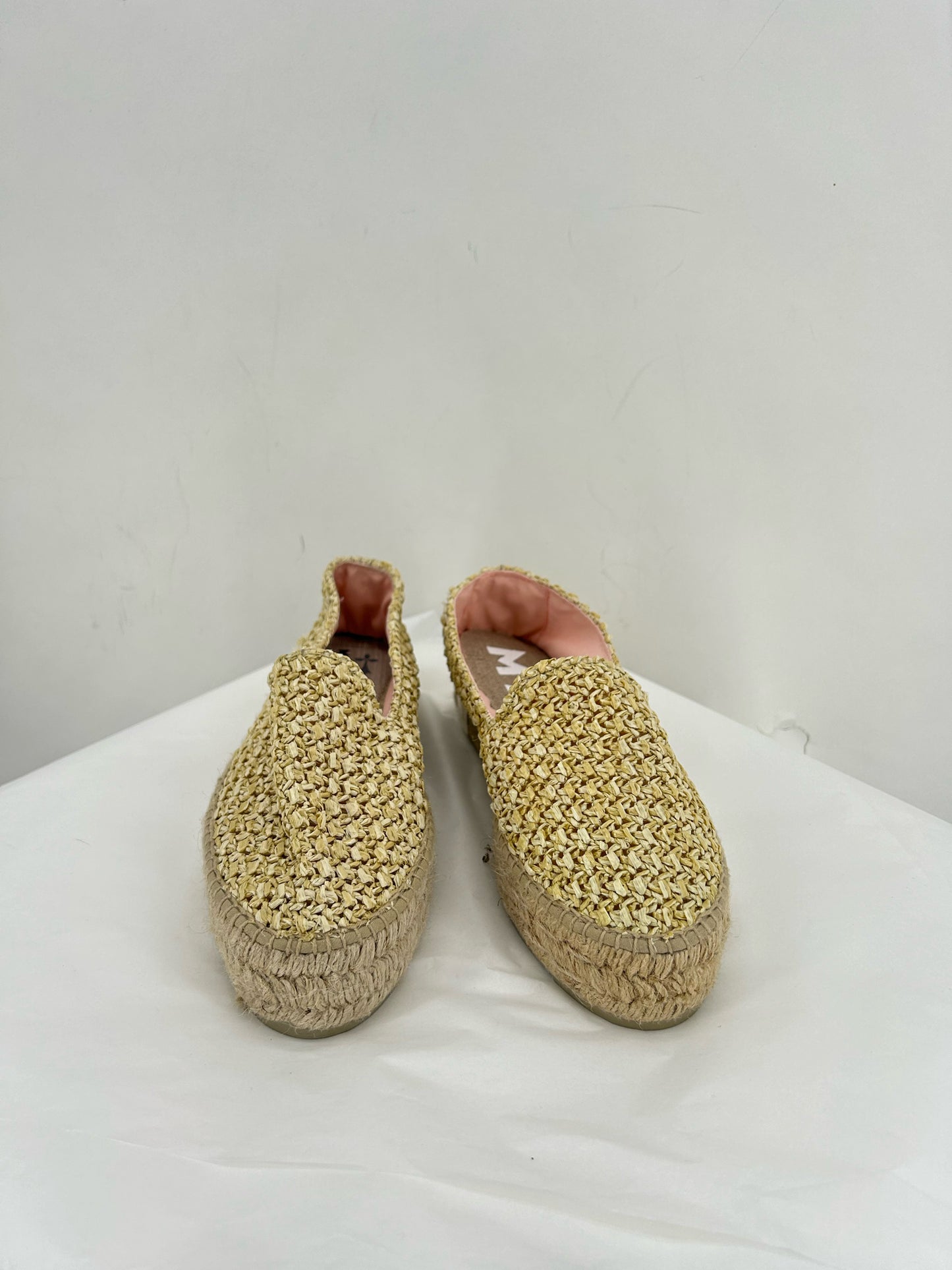 Tan W Shoe Size 7.5 Flats