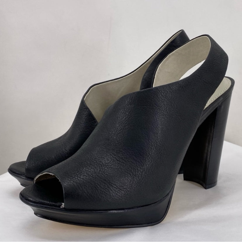 Black W Shoe Size 8.5 Heels