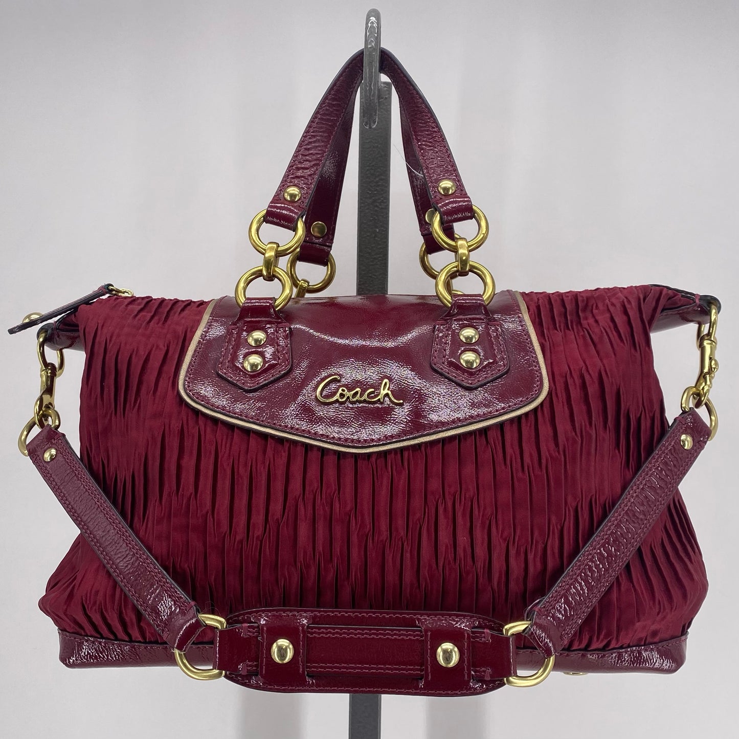 WINE COACH Shoulder Bag