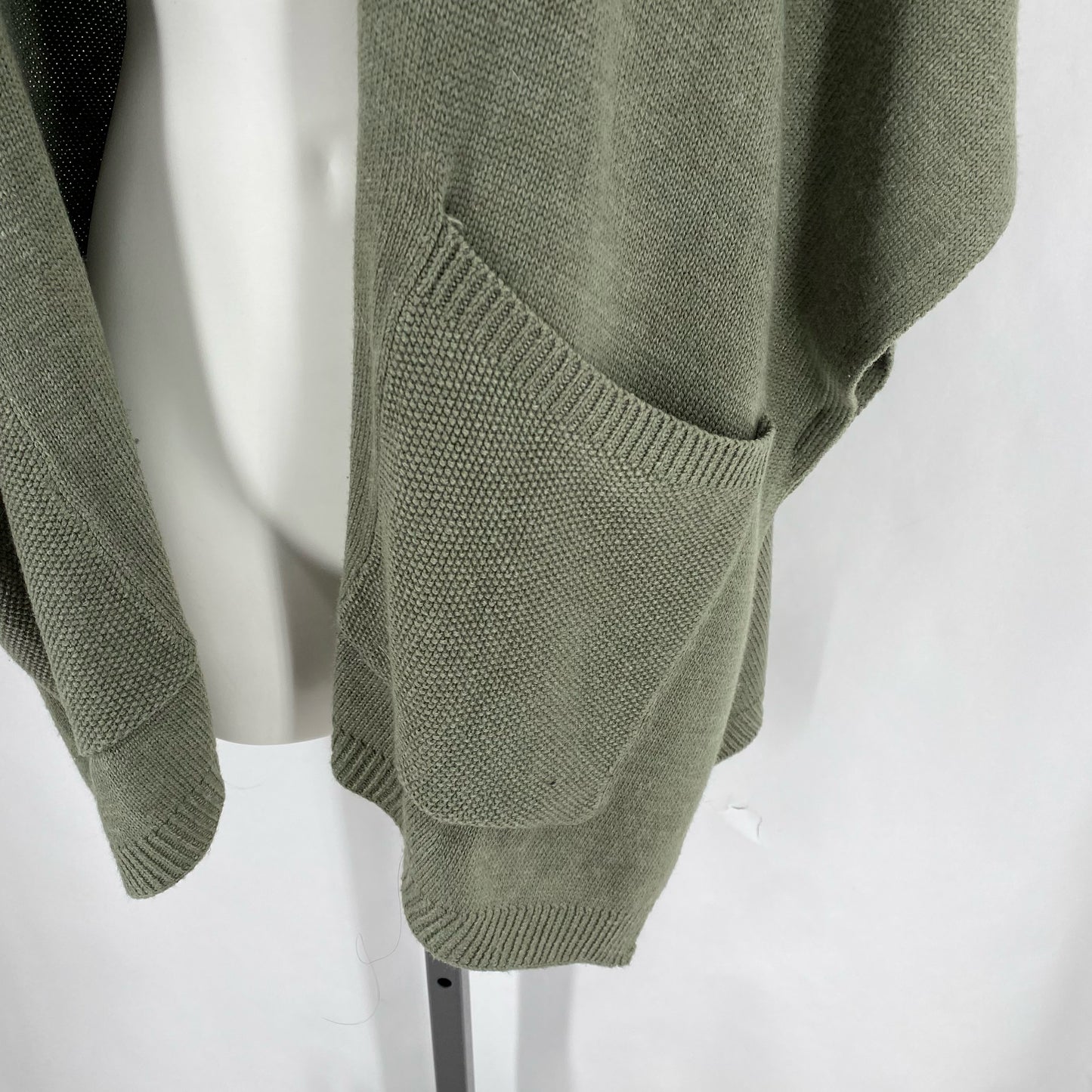 Size XS/S LOFT Cardigan