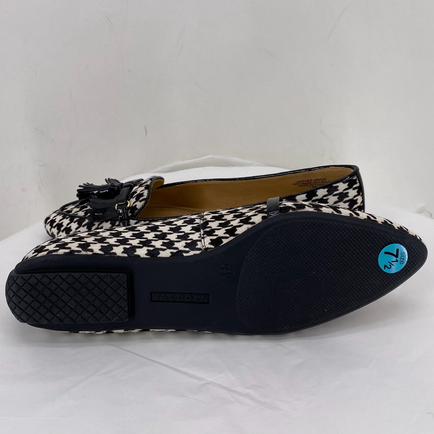 BLACK/WHITE W Shoe Size 7.5 TALBOTS Flats
