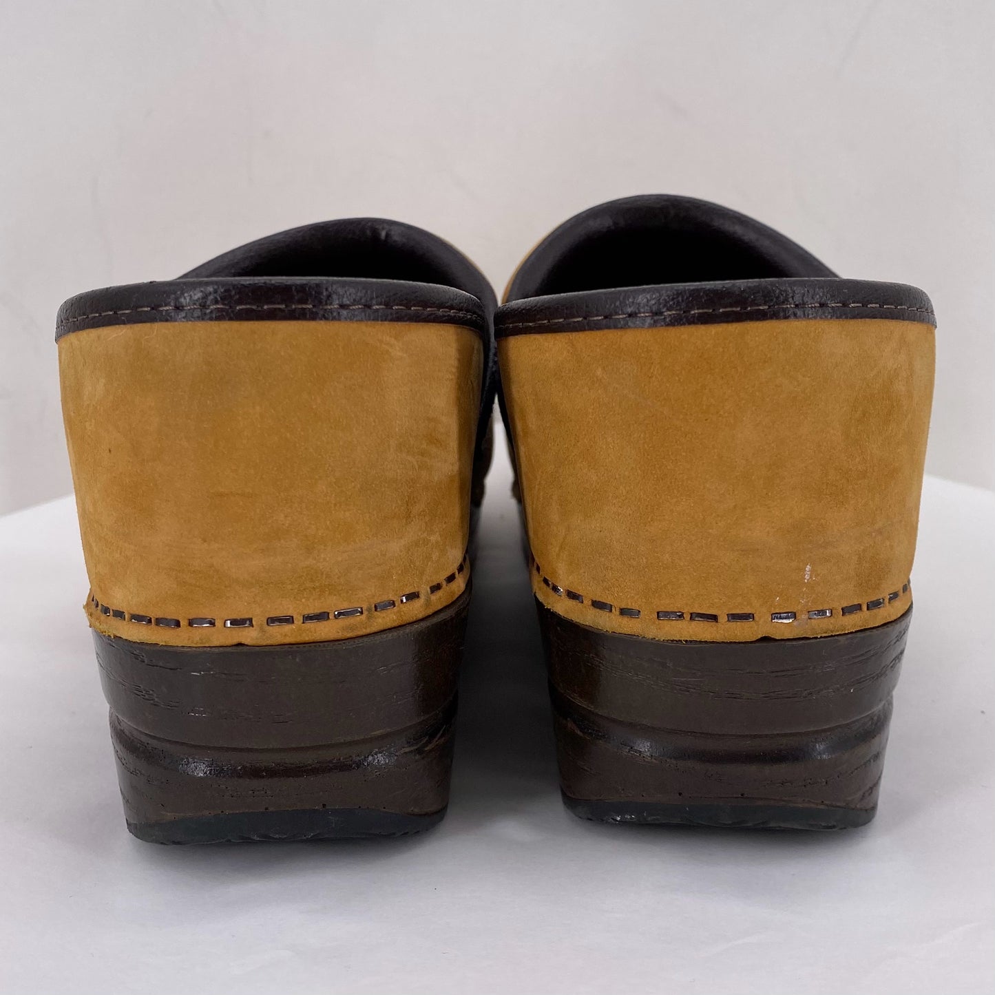Camel W Shoe Size 39 DANSKO Clog