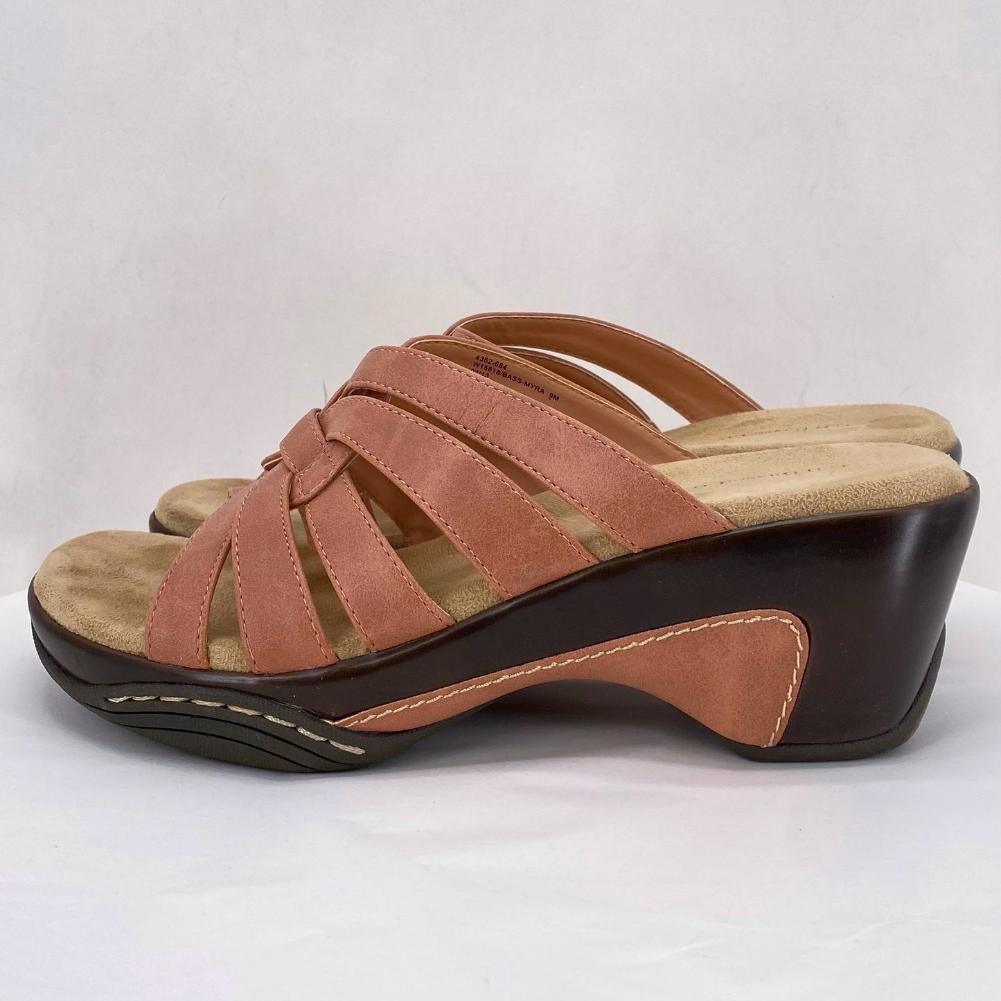 SALMON W Shoe Size 9 G.H.BASS Sandals