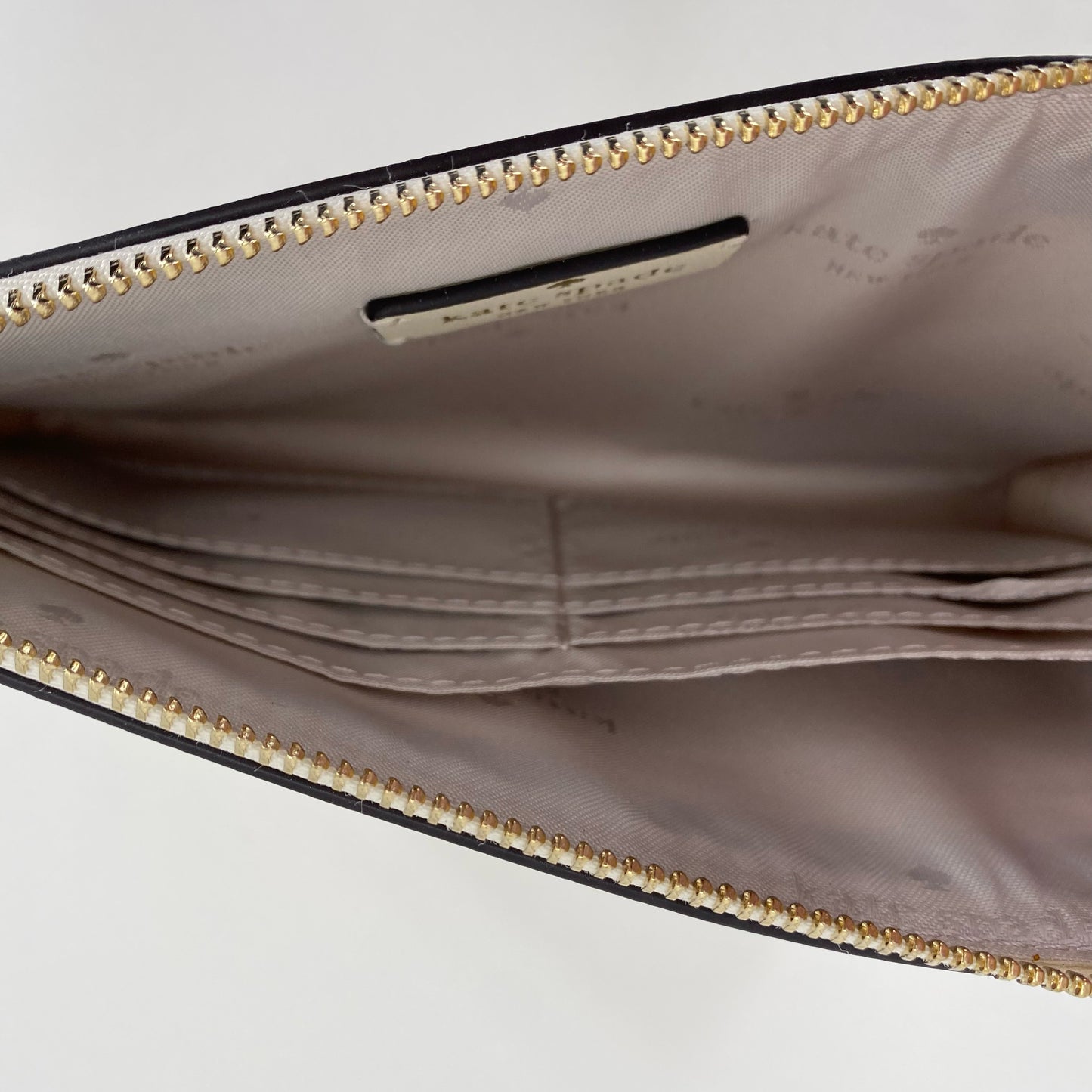 White KATE SPADE Wristlet