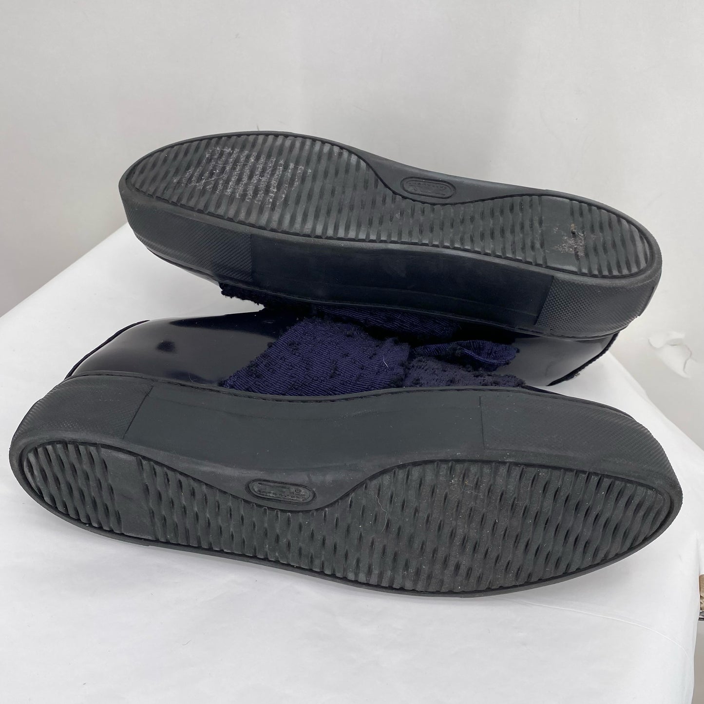 Black W Shoe Size 8 AGL Flats