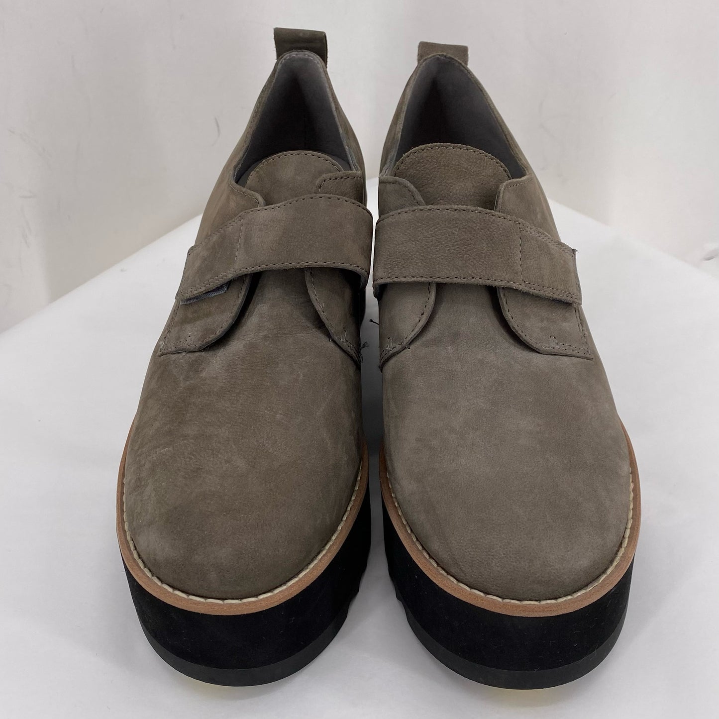 Gray W Shoe Size 7 EILEEN FISHER Flats