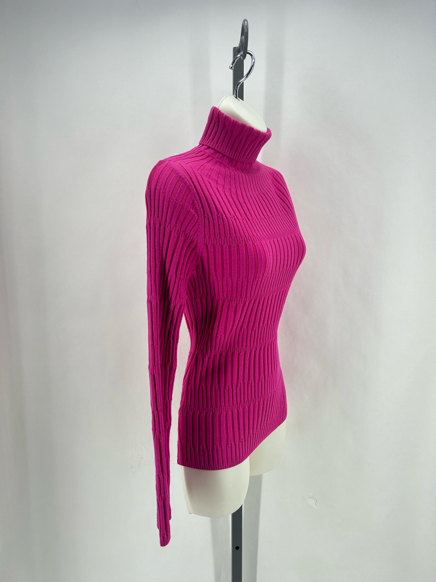 Size S CARLISLE Sweater