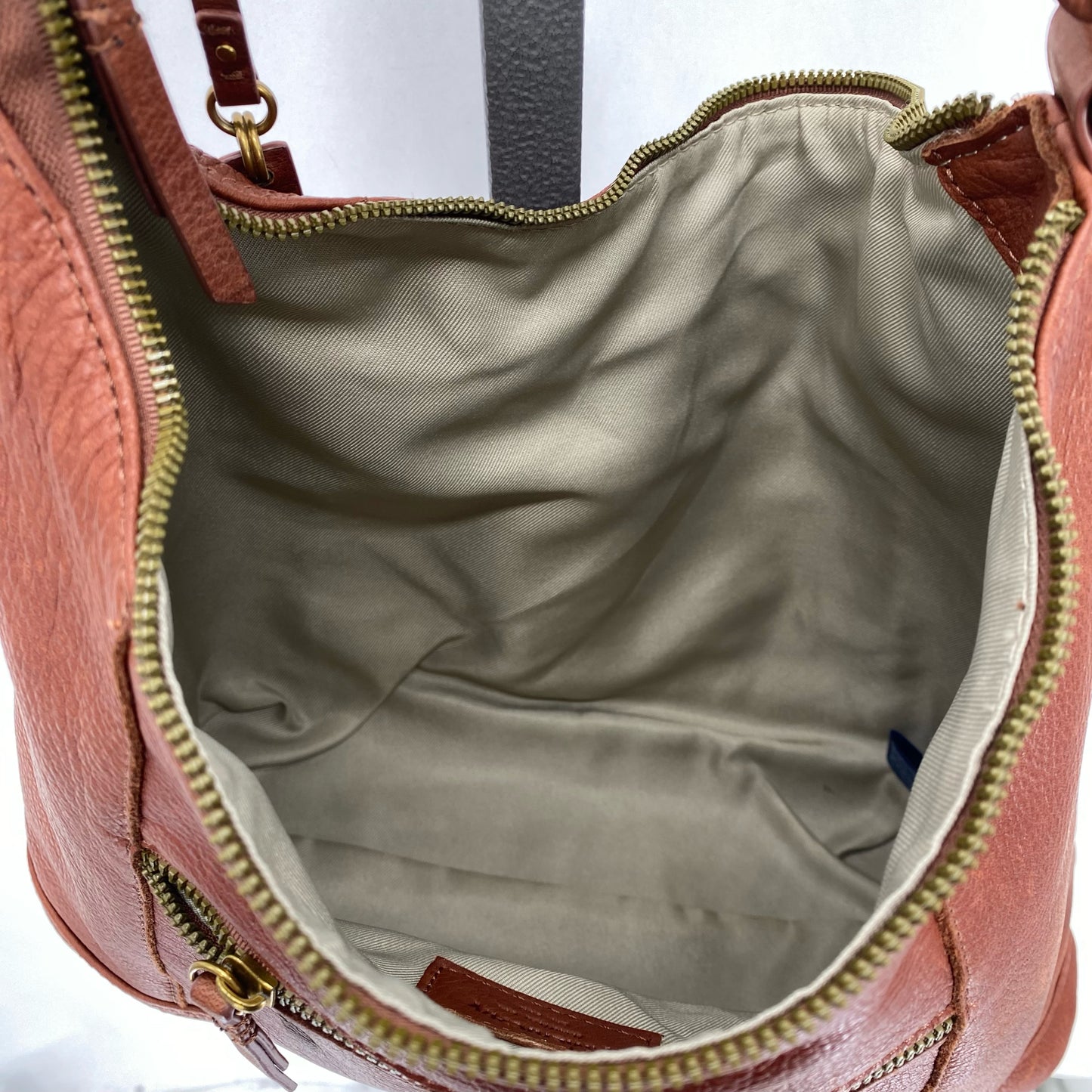 BROWN AMERICAN LEATHER COMPANY Leather Shoulder Bag