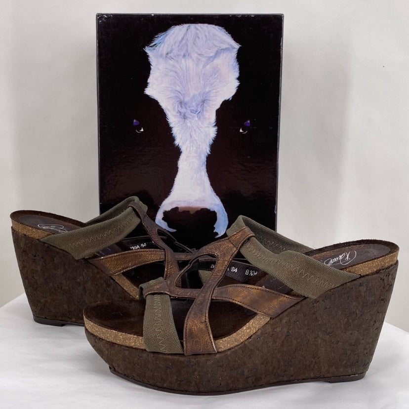 OLIVE W Shoe Size 8.5 DONALD J PLINER Wedge
