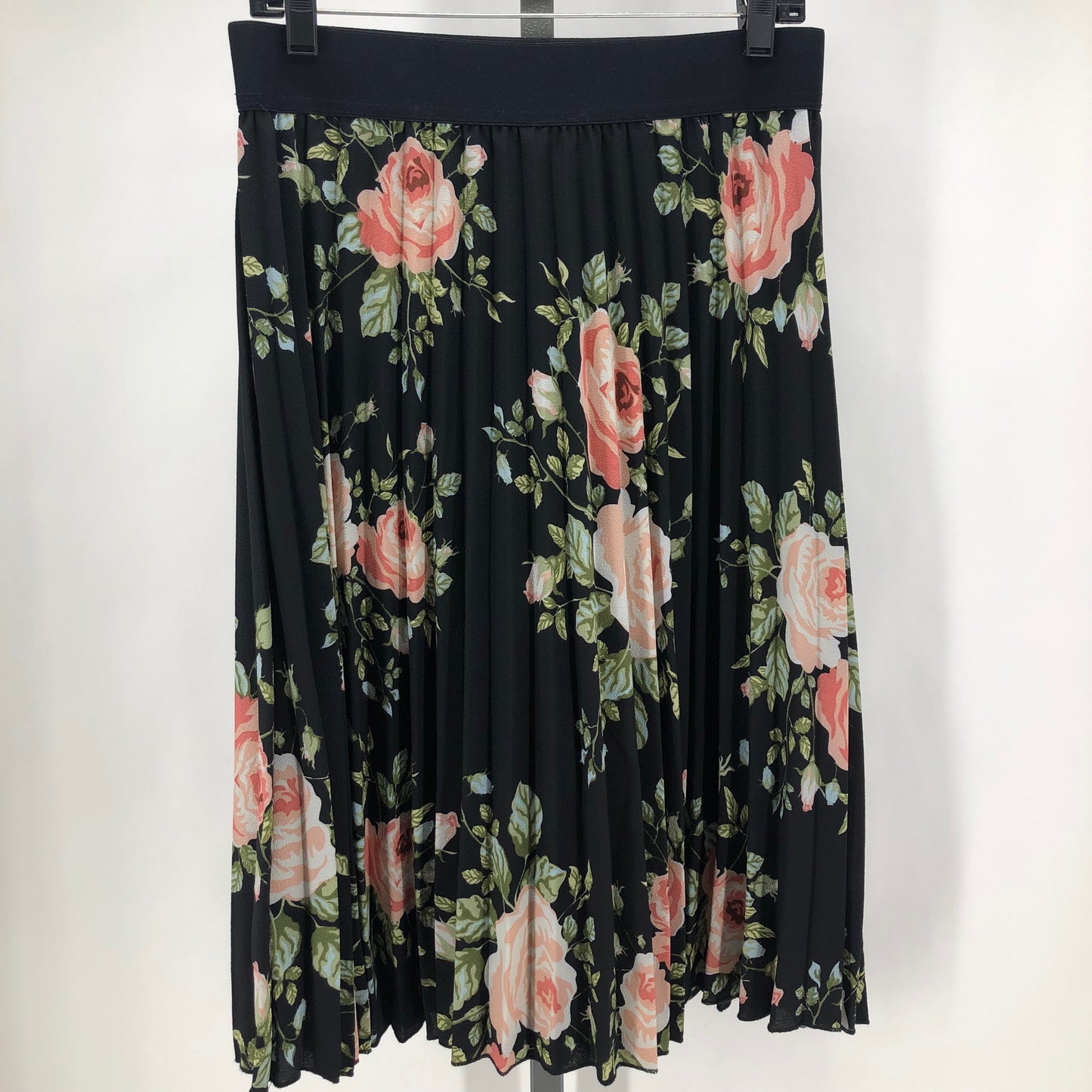 Size M METRO WEAR FLOWERS Skirt