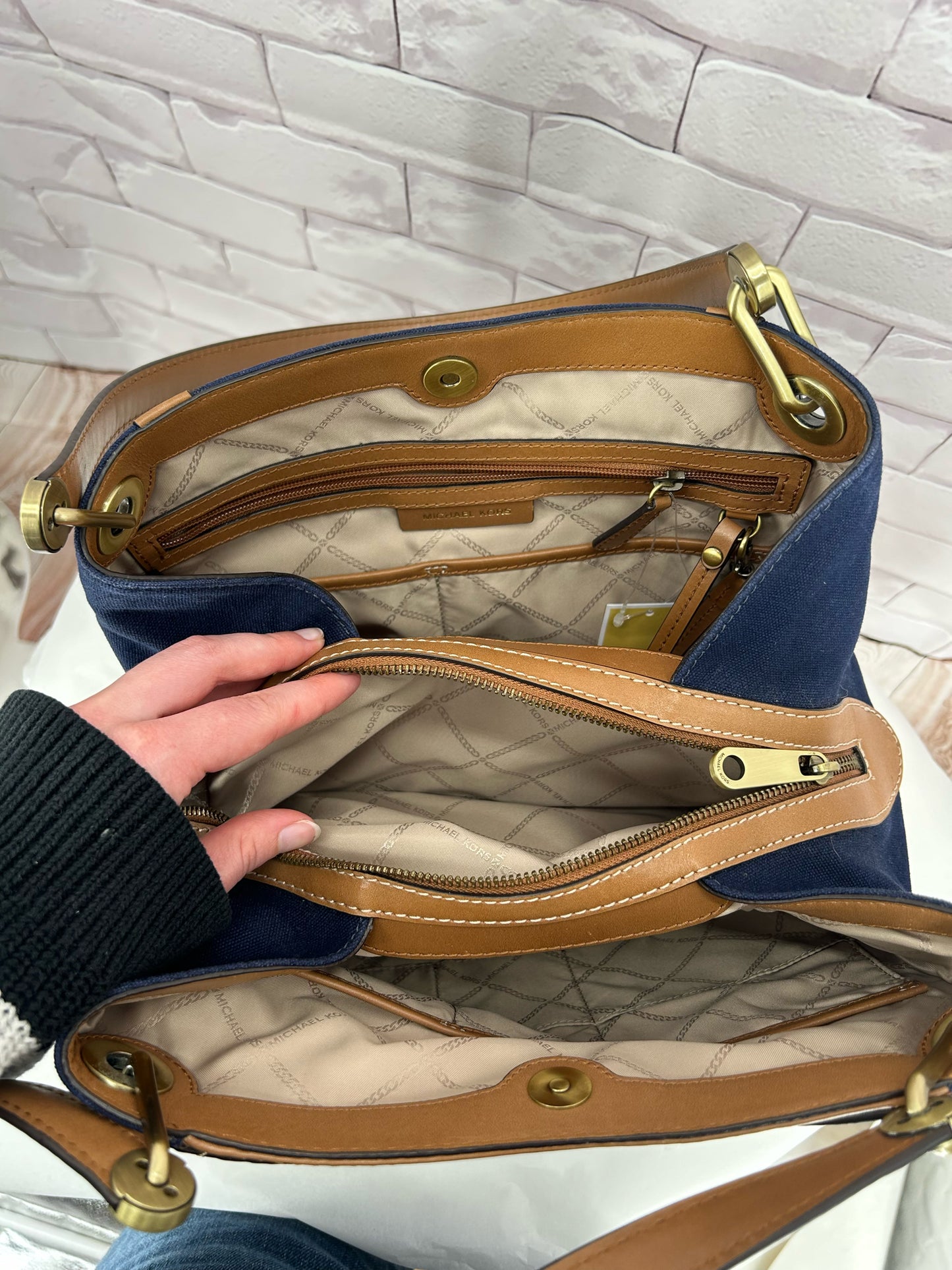 Navy MICHAEL KORS Tote