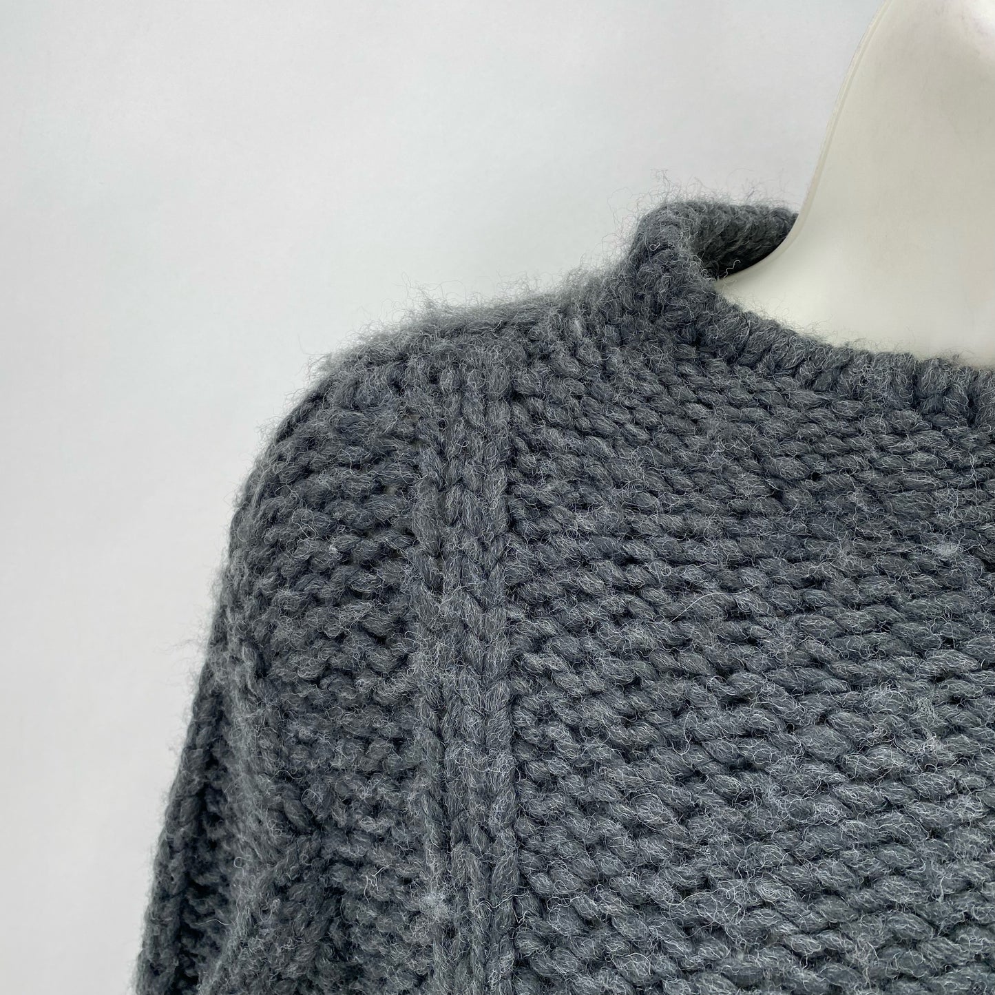 Size L CASLON Sweater