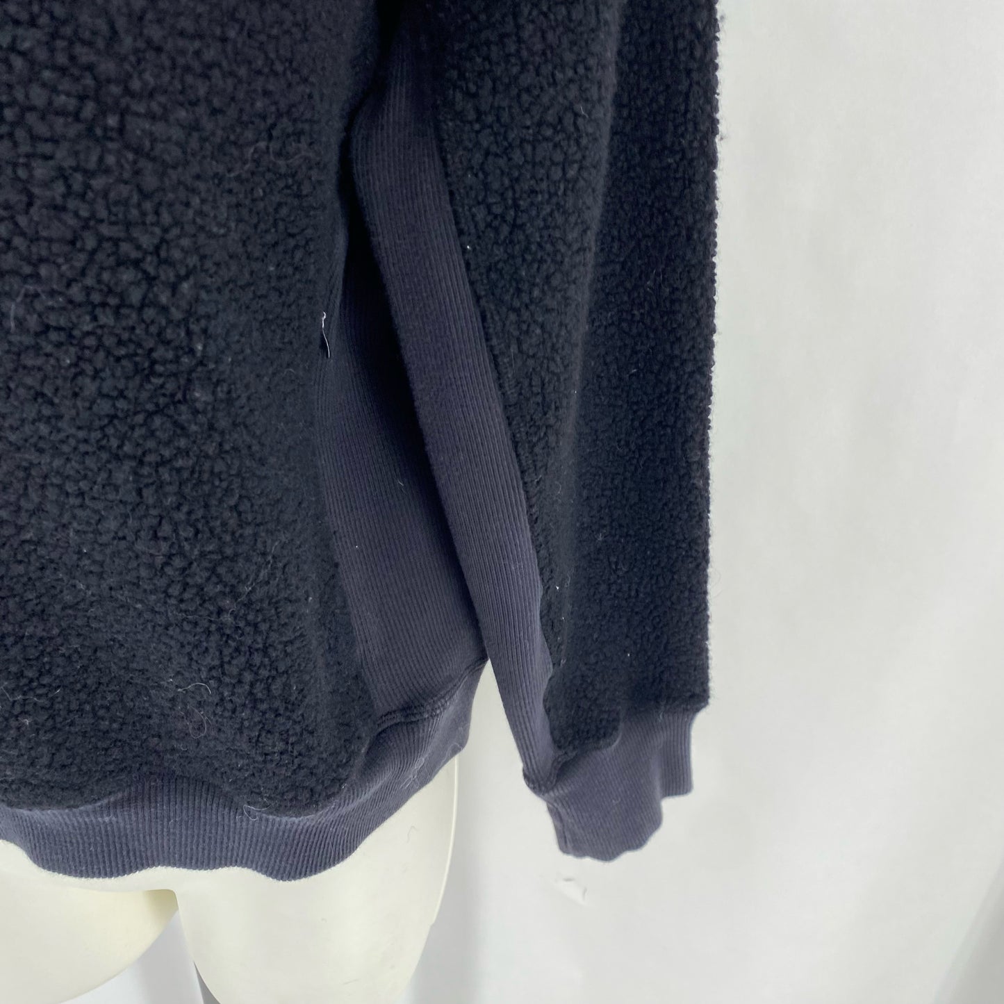 Size 6 LULULEMON Sweater