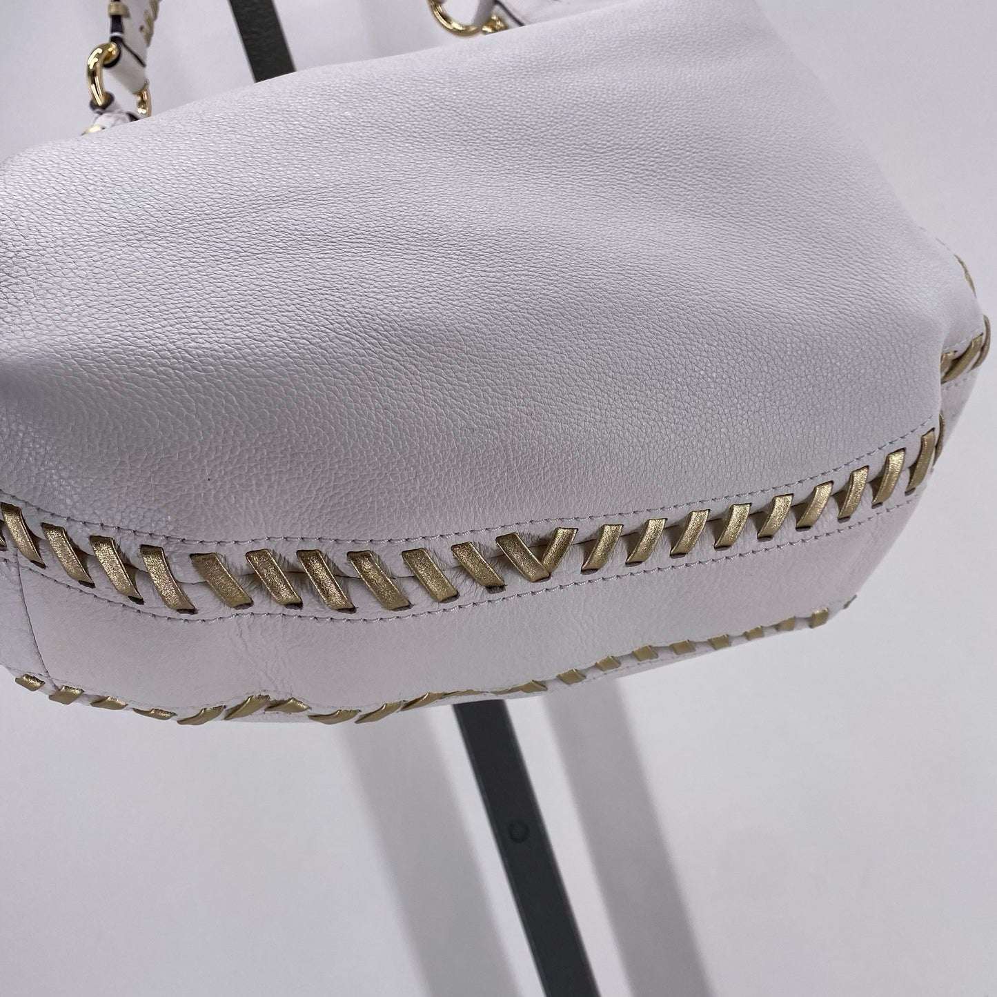 White MICHAEL KORS Leather Shoulder Bag