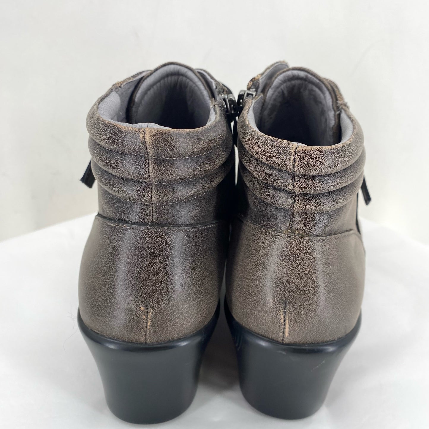 Gray W Shoe Size 42 ALEGRIA Boots