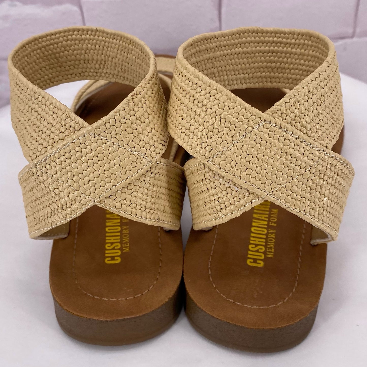 Tan W Shoe Size 7.5 CUSHIONAIRE Sandals