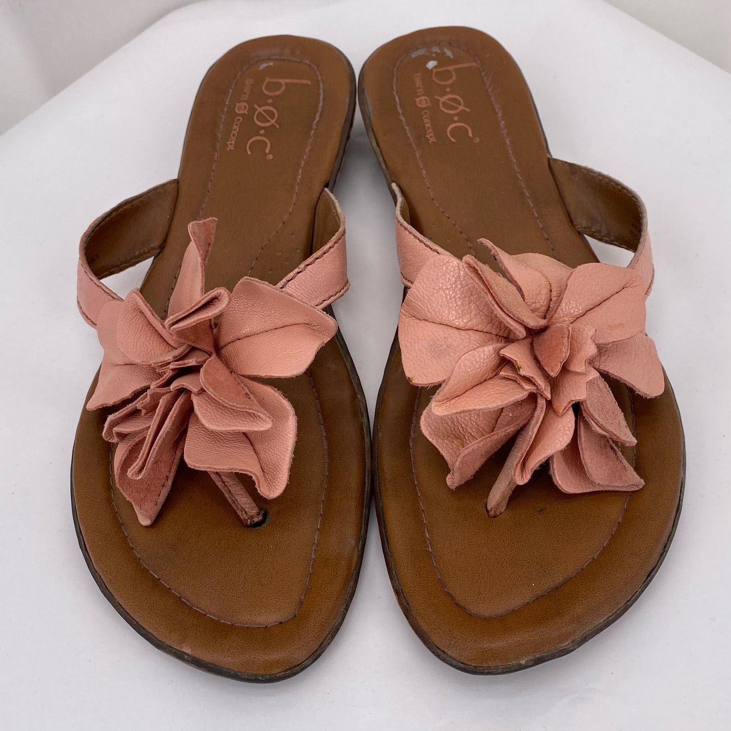 SALMON W Shoe Size 8 BOC Sandals