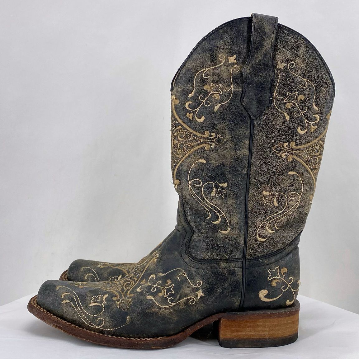 Black W Shoe Size 9 CIRCLE G Boots
