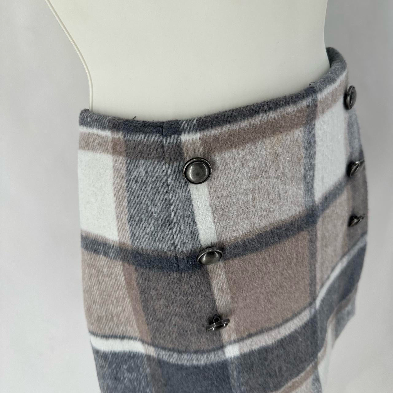 Size M FOREVER 21 Plaid Skirt