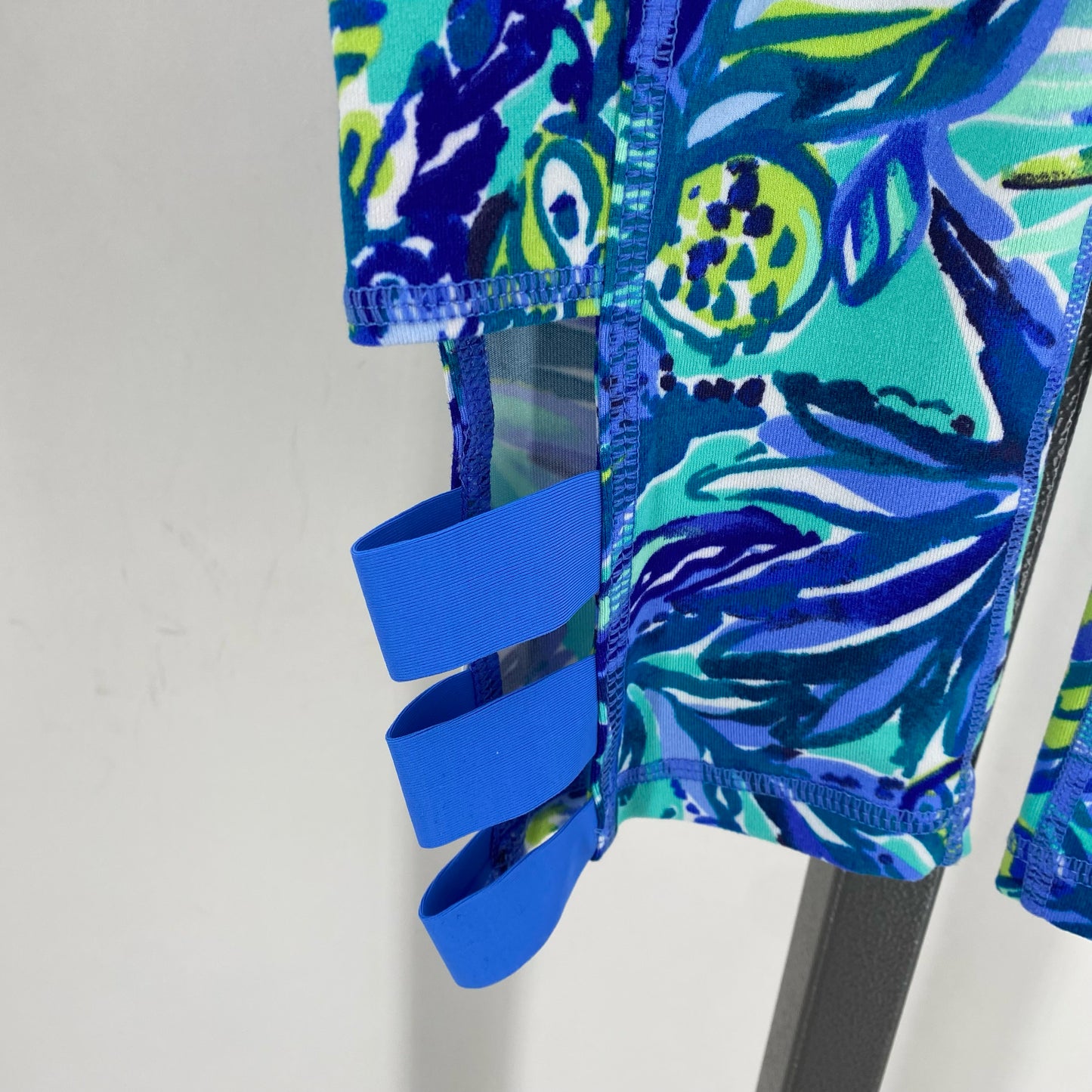 Size XS LILLY PULITZER FLOWERS Athletic Wear