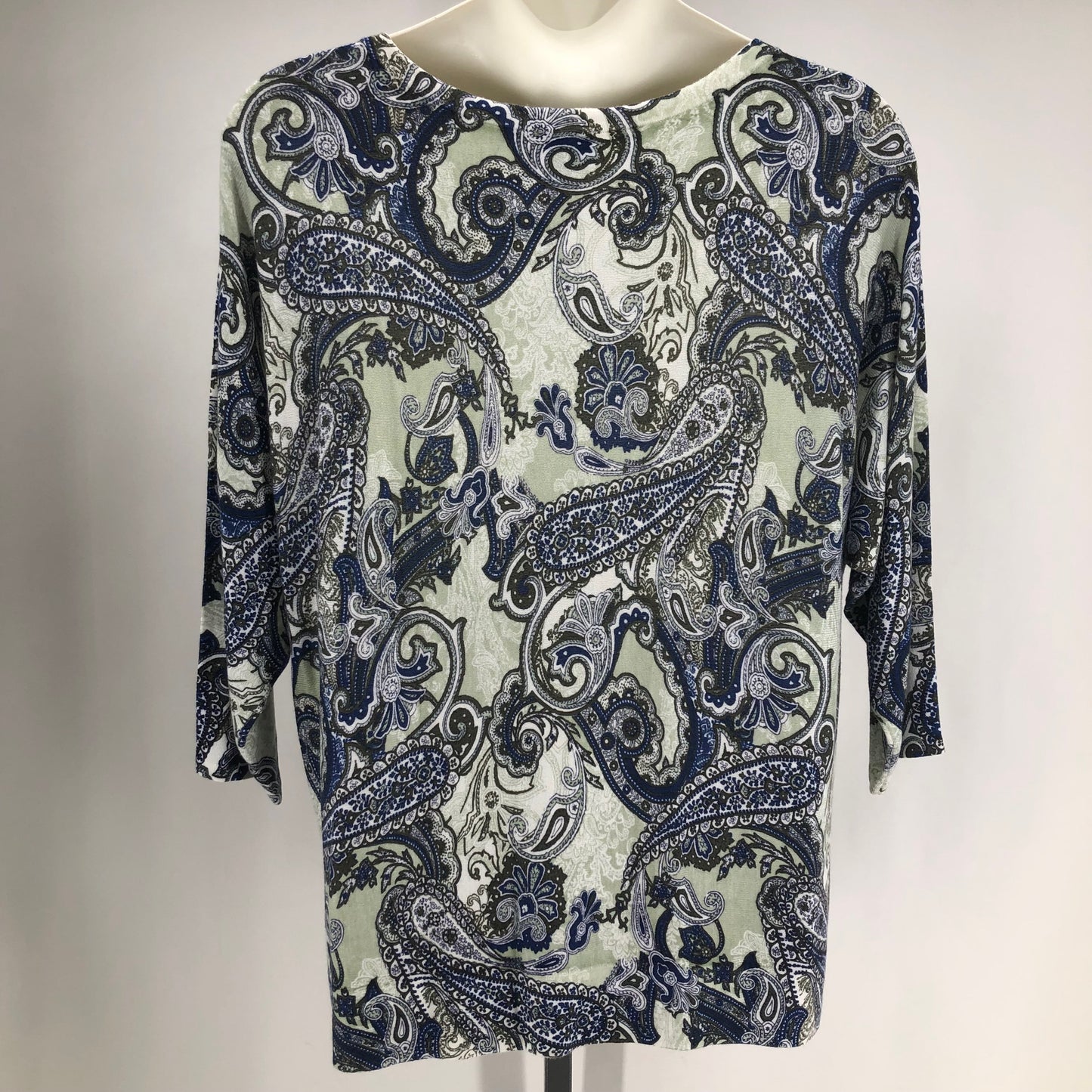 Size 4 CHICO'S Paisley Sweater