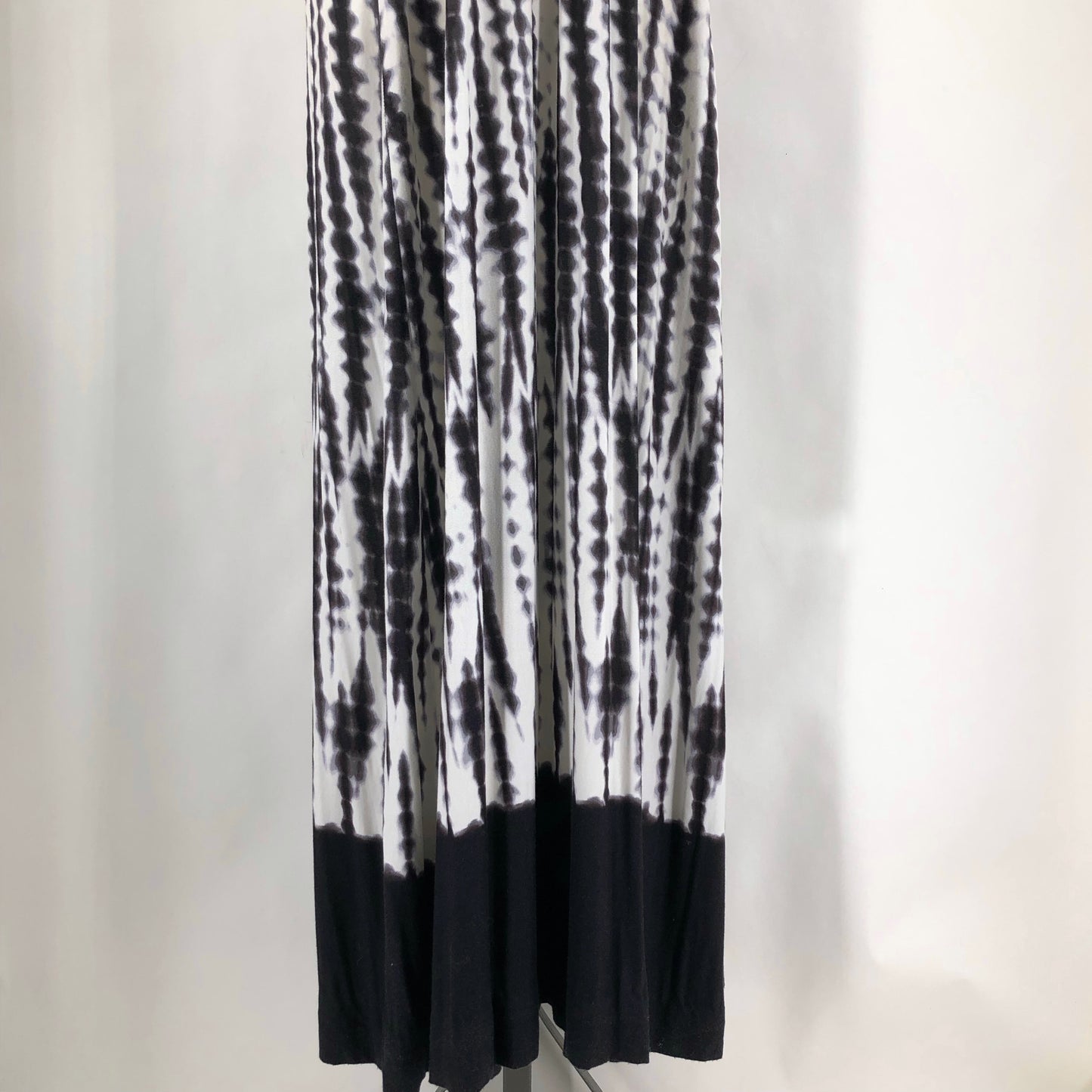 Size 6 CALVIN KLEIN TYE DYE Dress