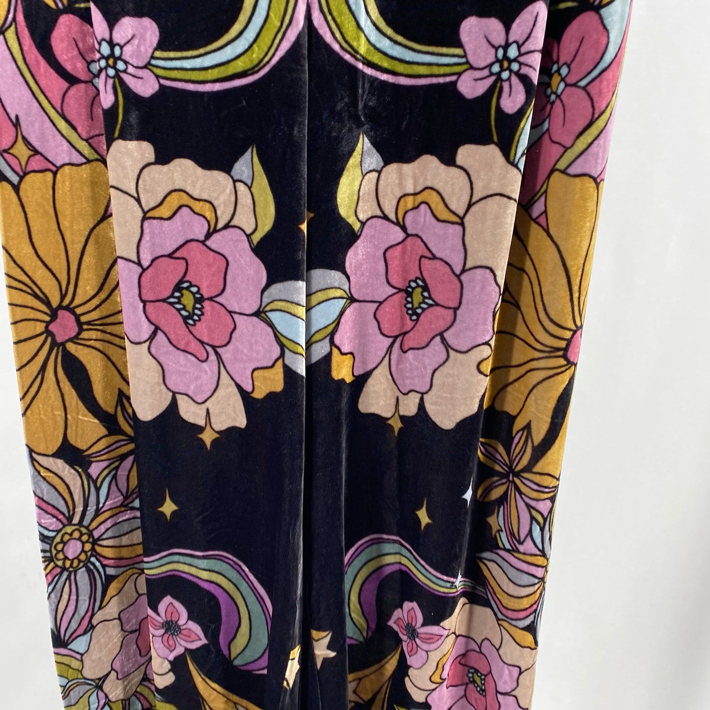 Size M JOHNNY WAS FLOWERS Pants