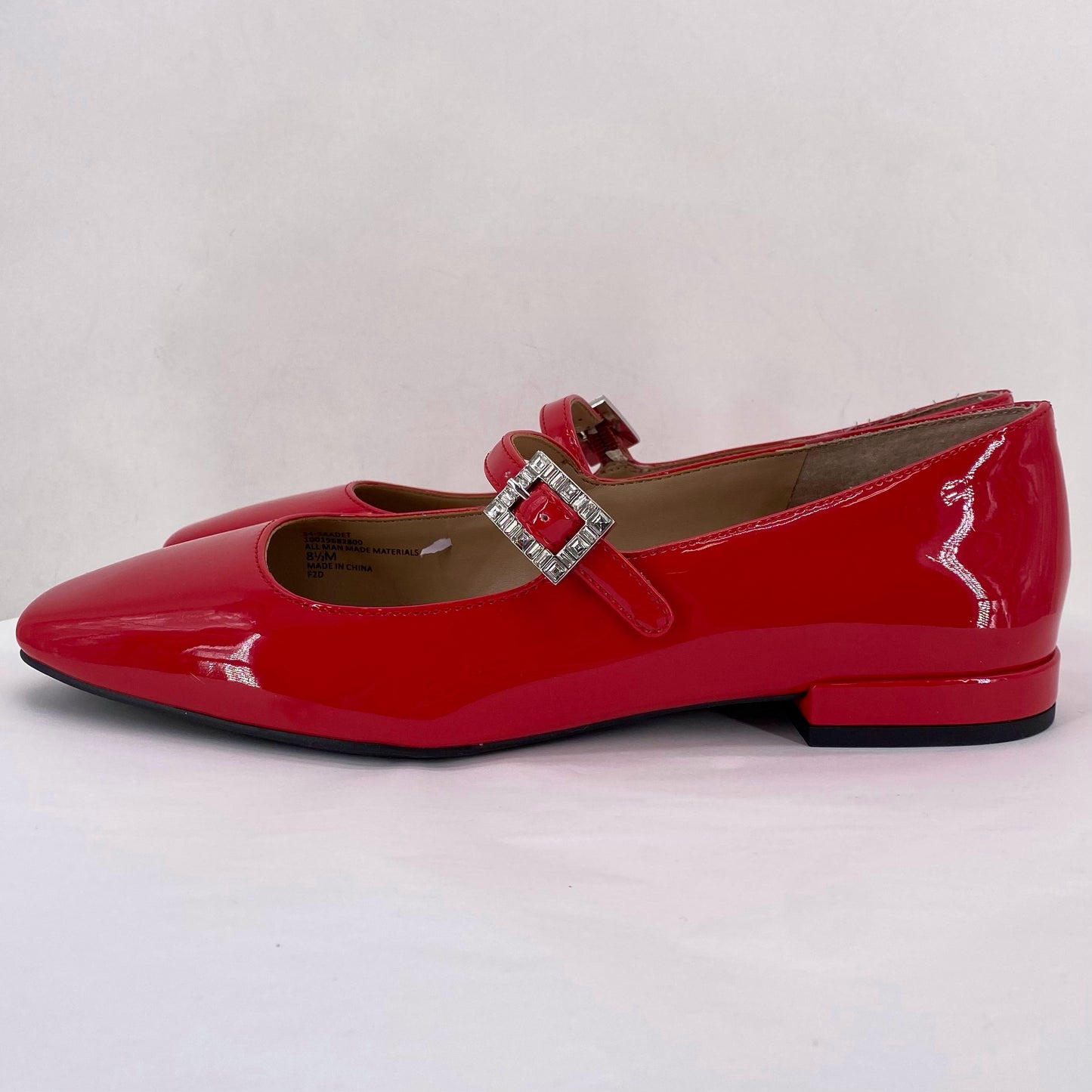 Red W Shoe Size 8.5 ON 34TH Flats