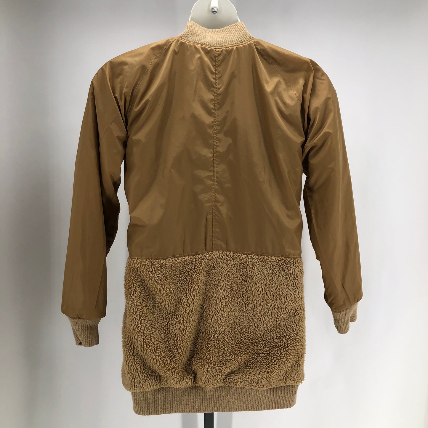 Size M/L WOOLRICH Nylon Jacket (Outdoor)