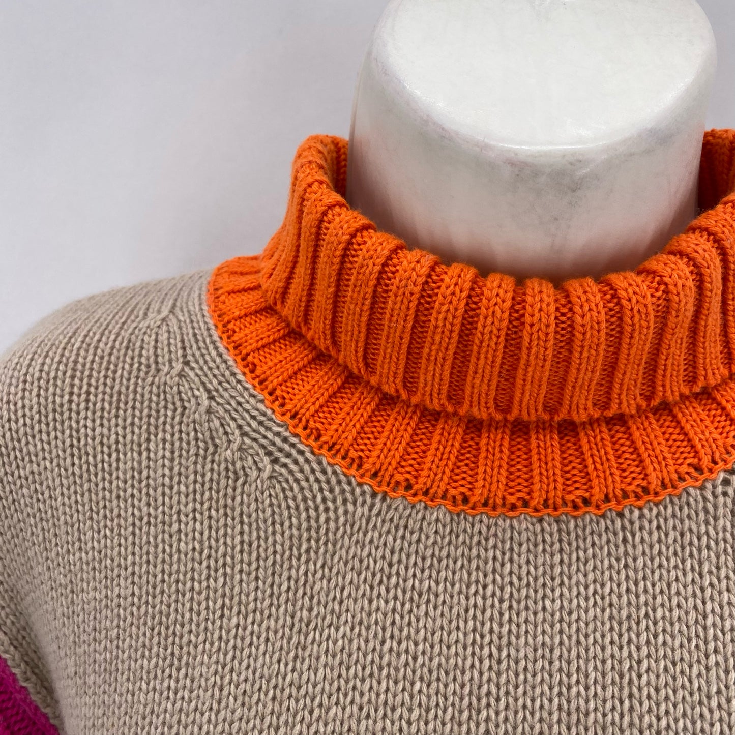 Size S VILAGALLO Sweater