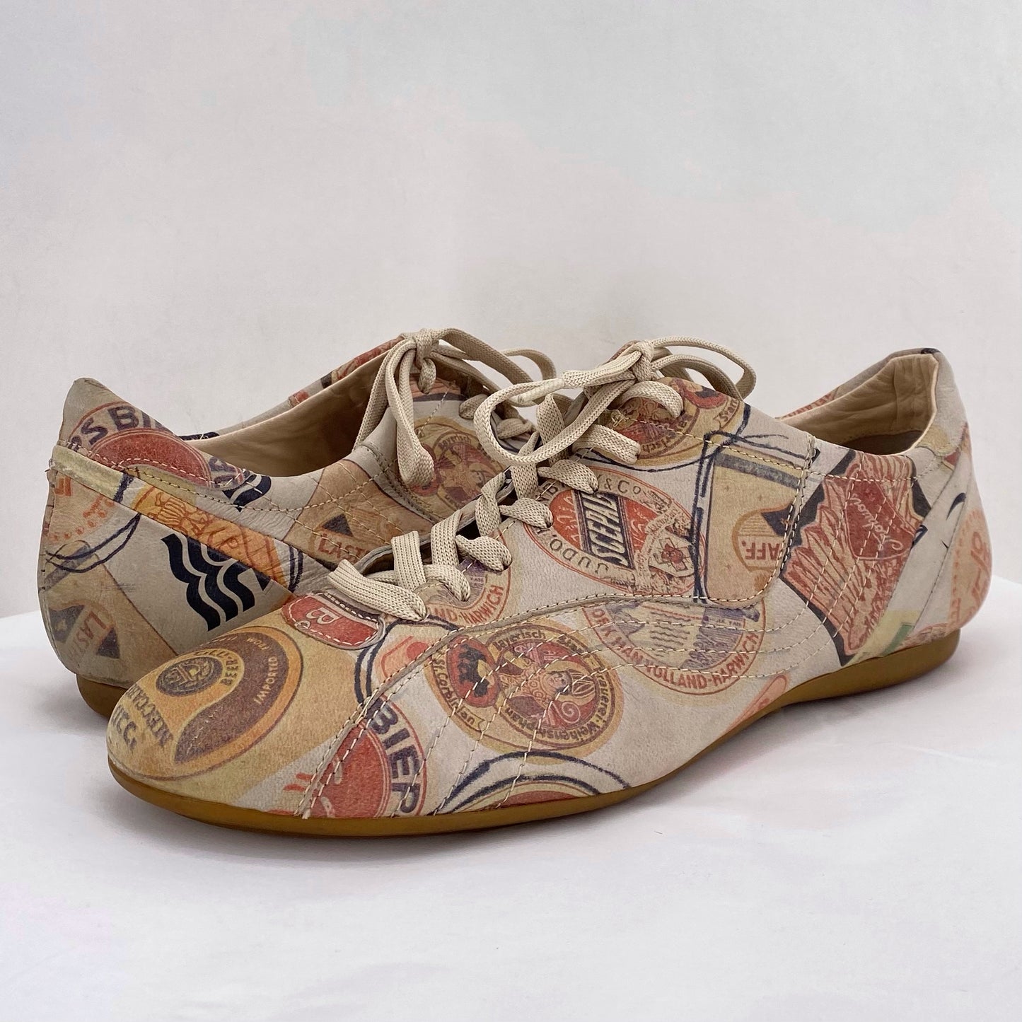 Beige W Shoe Size 11 Air Step Sneakers
