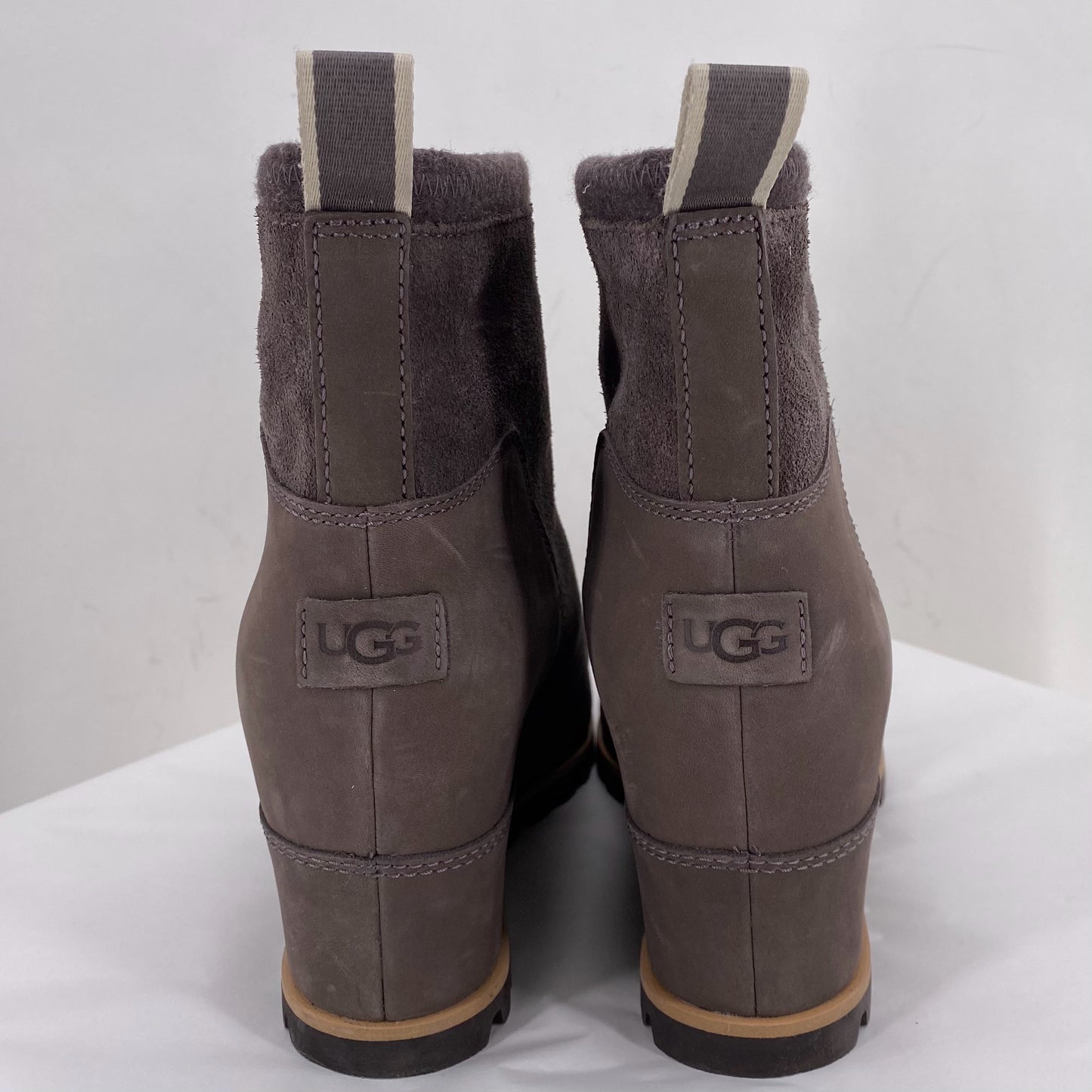 BROWN W Shoe Size 10 UGG Boots