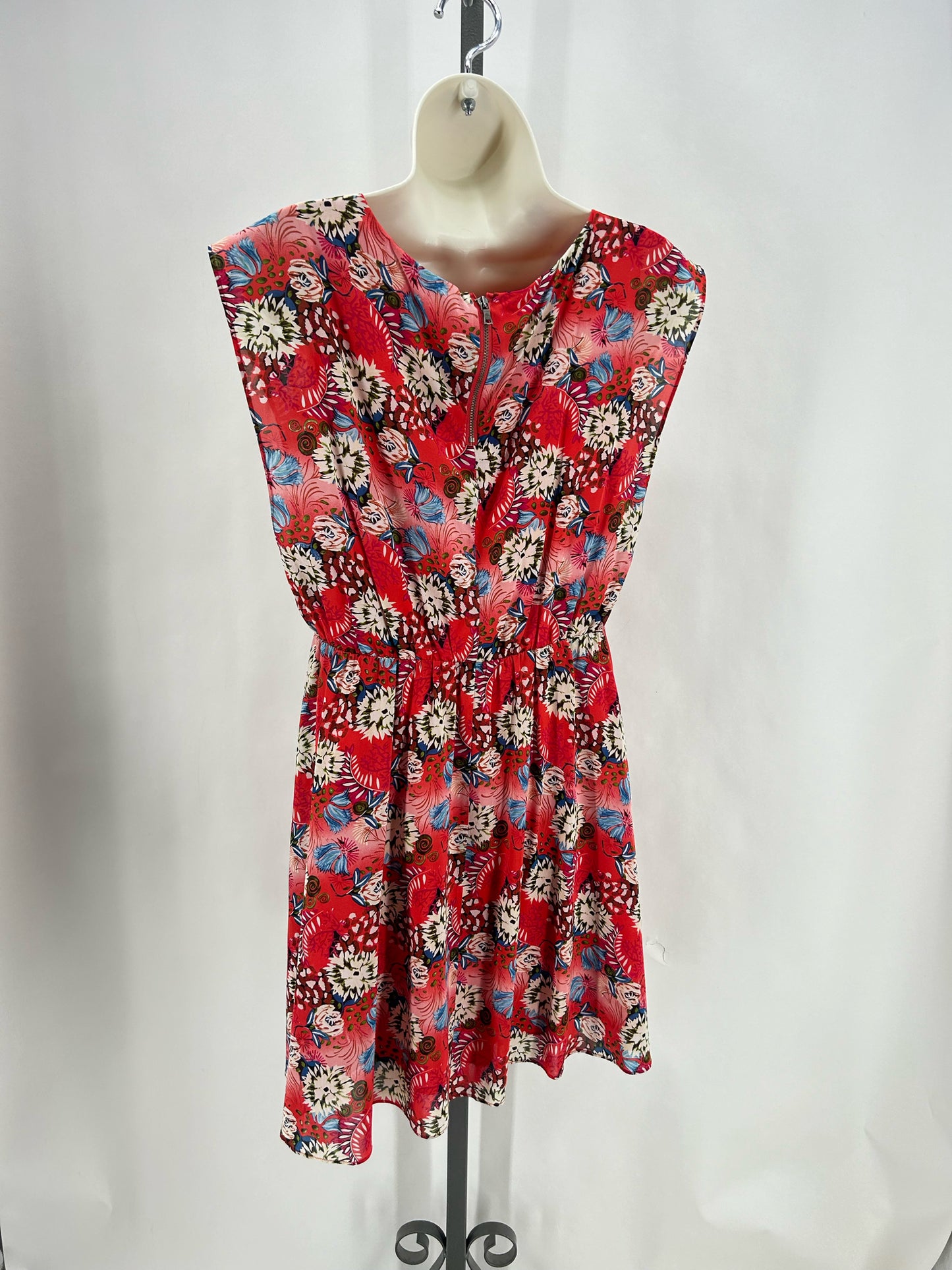 Size S ALICE & OLIVIA Silk Floral Dress