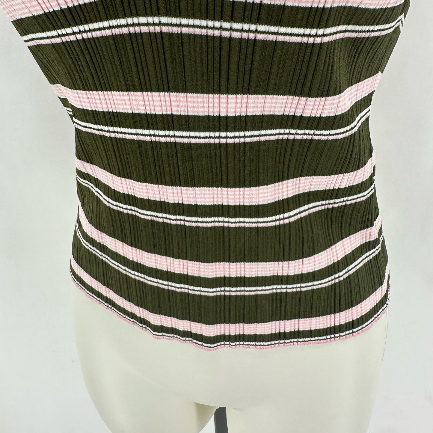 Size M HEVRON Stripe Shirt