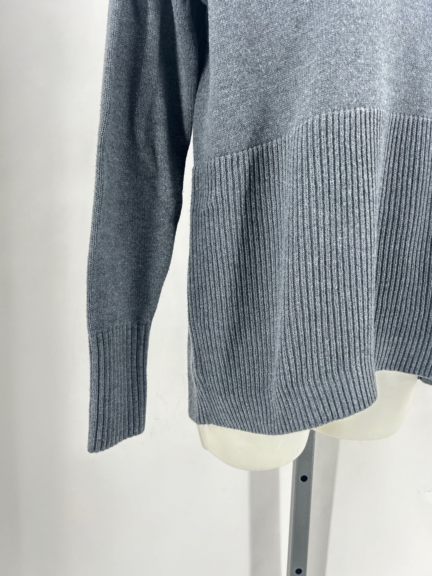 Size XS LOFT Sweater