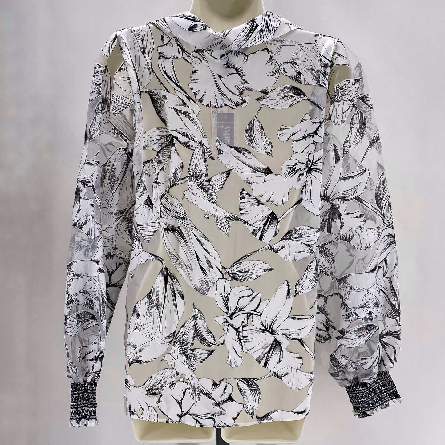 Size M WHITE HOUSE BLACK Floral Shirt